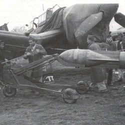 Luftwaffe 250kg. bombs lifter LWC 500/IX