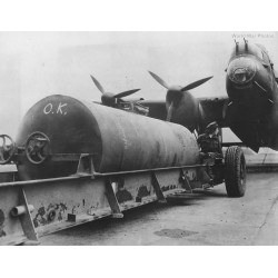 Bomba "Cookie" (RAF) e Trolley